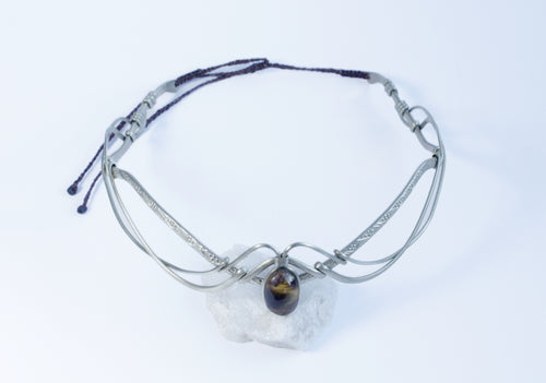 Aura -tiara tiikerinsilmällä by Natural vibrations jewelry