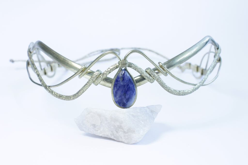Aura -tiara sodaliitilla by Natural vibrations jewelry